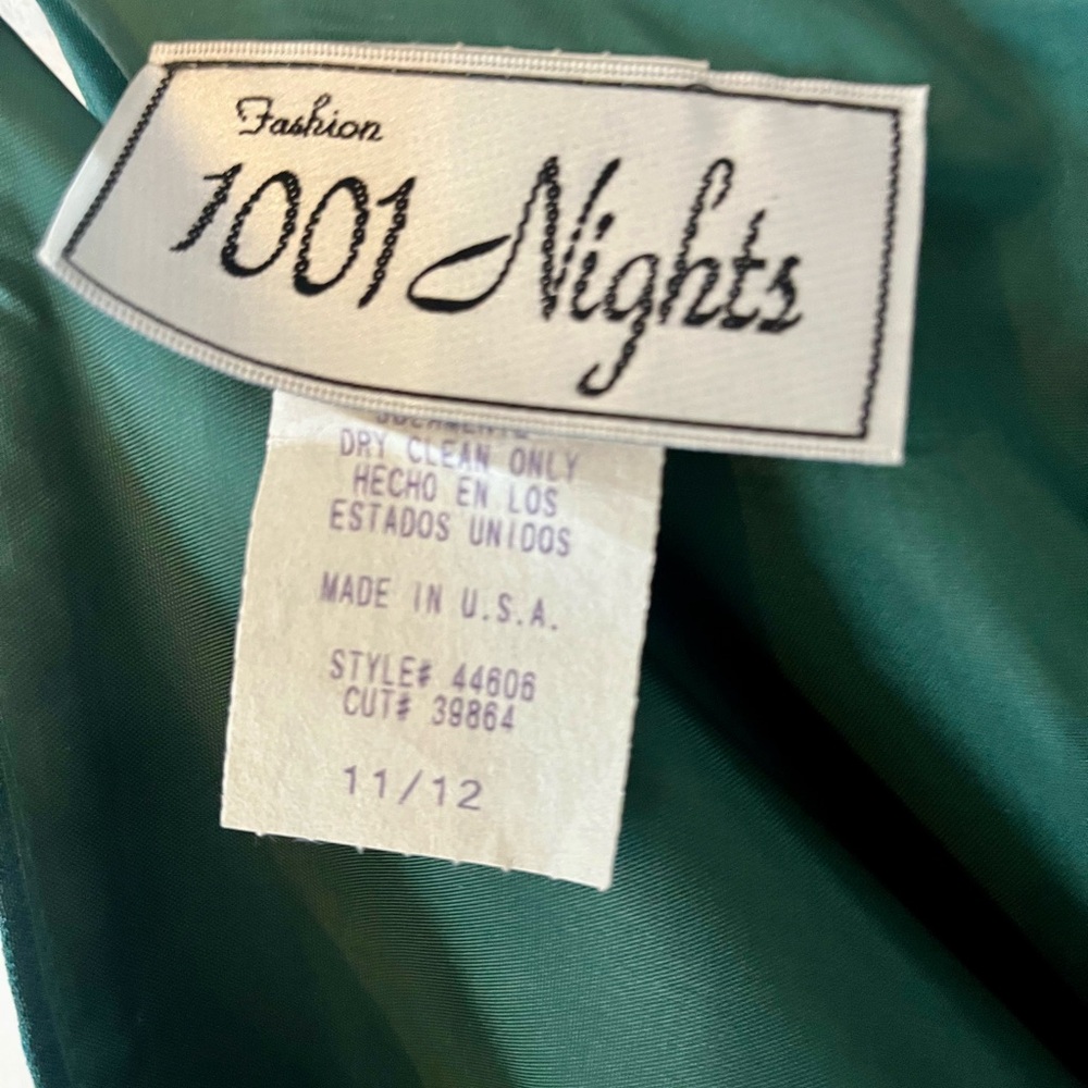 1001 Nights Green Gown - Picture 4 of 5